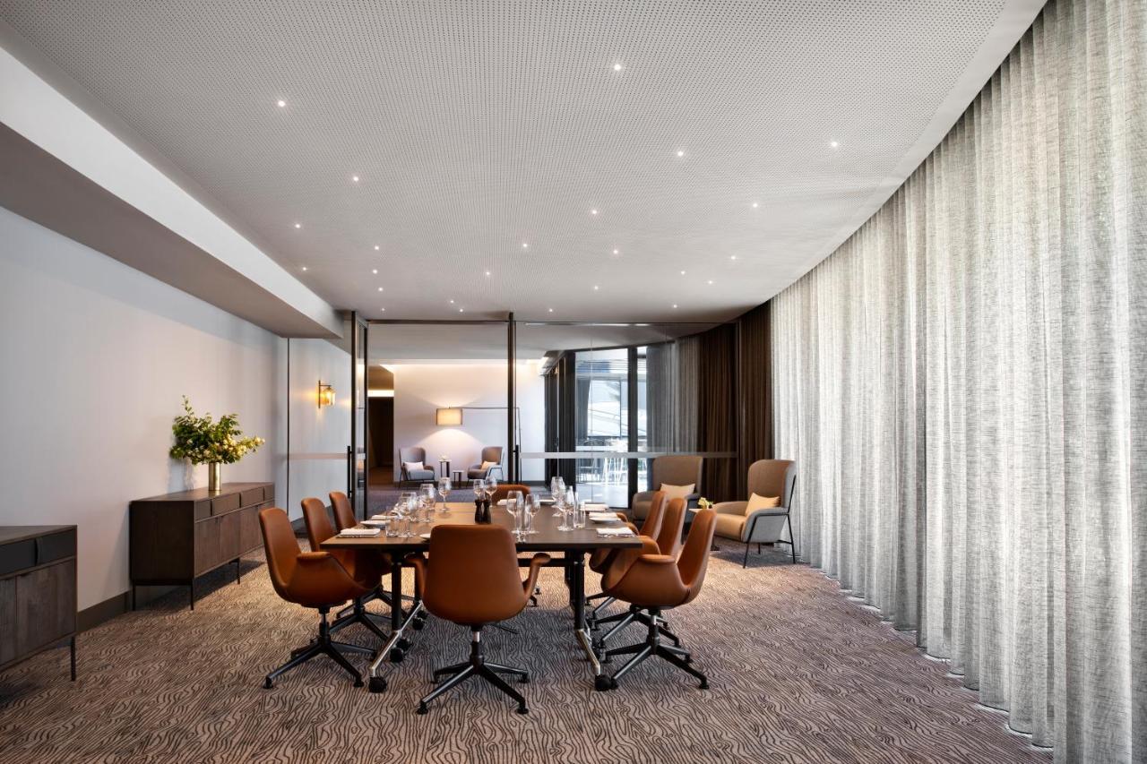 Melbourne Marriott Hotel Docklands Екстер'єр фото The Westin Sydney