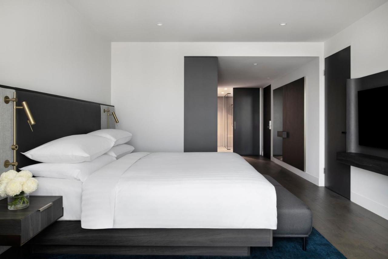 Melbourne Marriott Hotel Docklands Екстер'єр фото