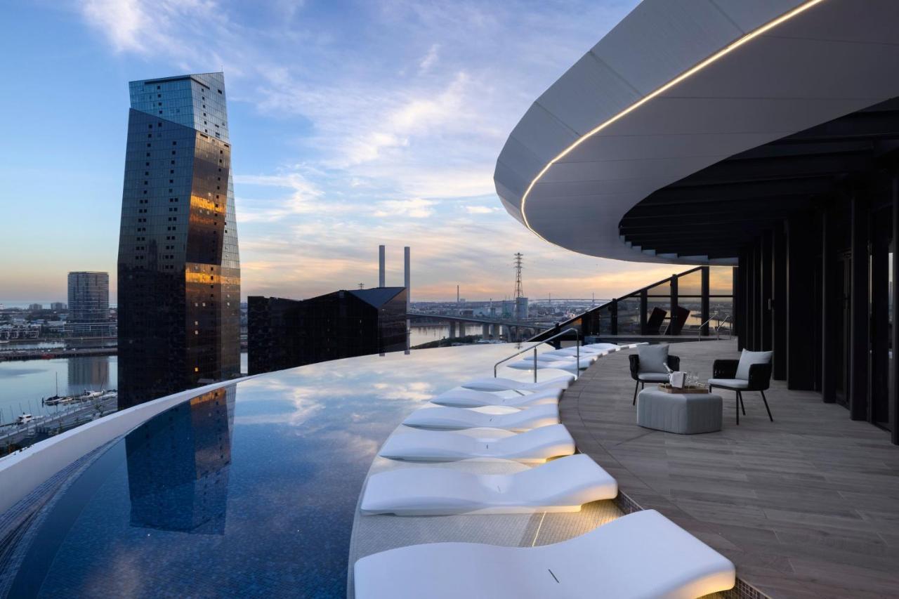 Melbourne Marriott Hotel Docklands Екстер'єр фото Skyline pool