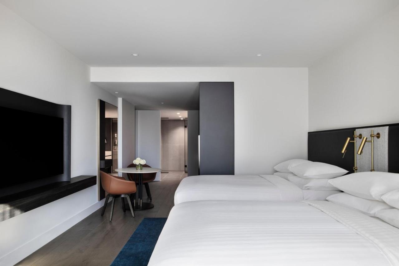 Melbourne Marriott Hotel Docklands Екстер'єр фото