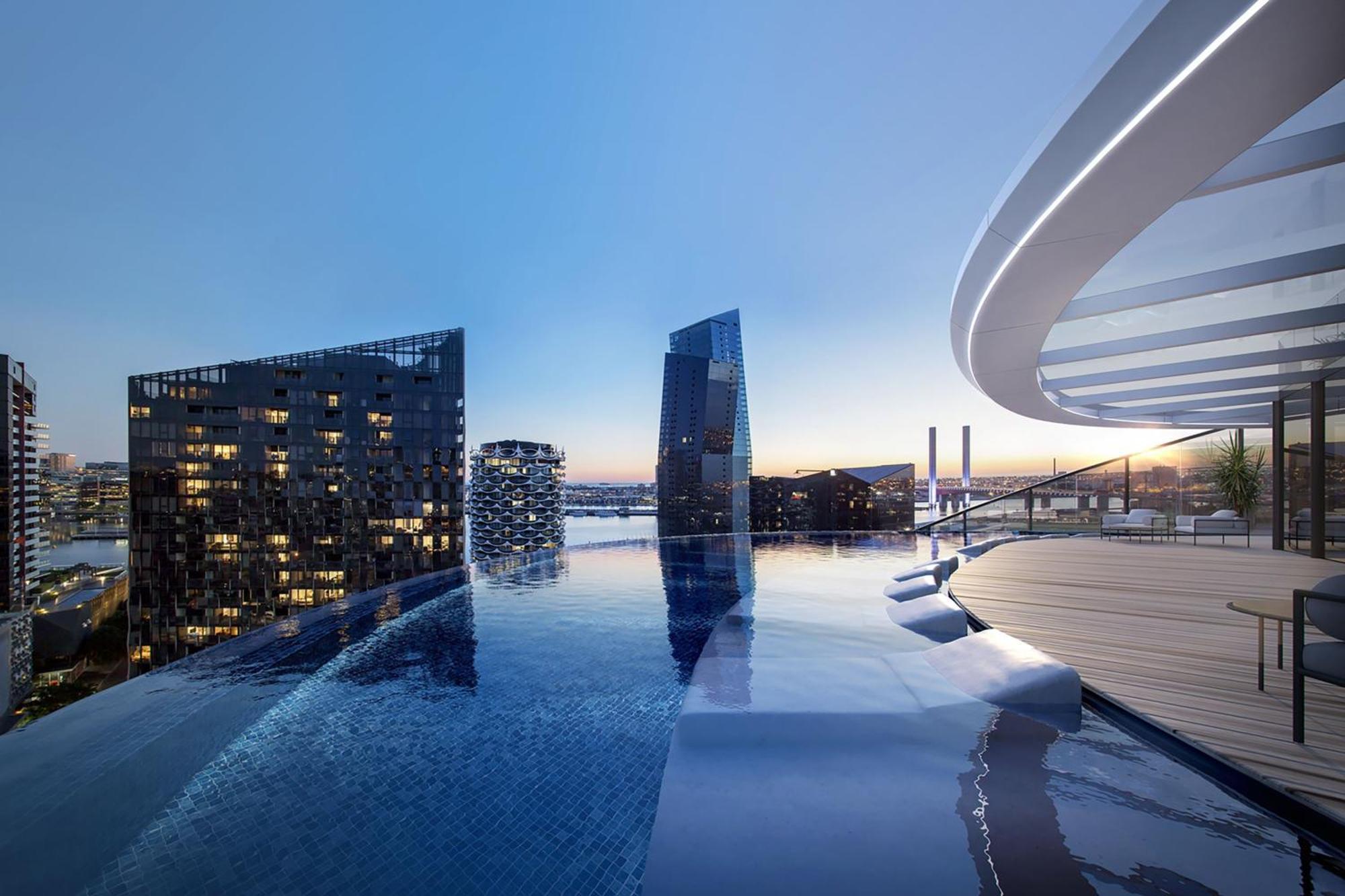 Melbourne Marriott Hotel Docklands Екстер'єр фото Skyline pool